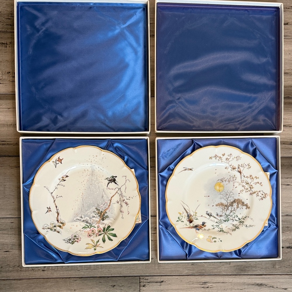 Decorative Blue-Accented Porcelain Plate Set - Floral & Bird Motifs - Picture 2 of 16
